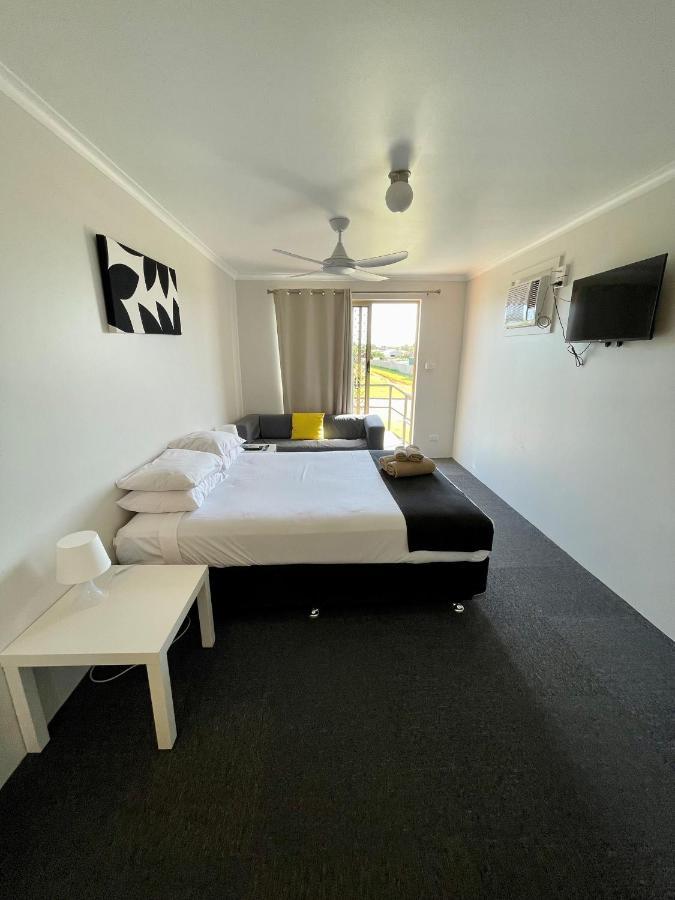 Geraldton'S Ocean West Holiday Units & Short Stay Accommodation Room photo