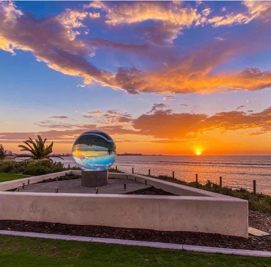 Geraldton'S Ocean West Holiday Units & Short Stay Accommodation Exterior photo